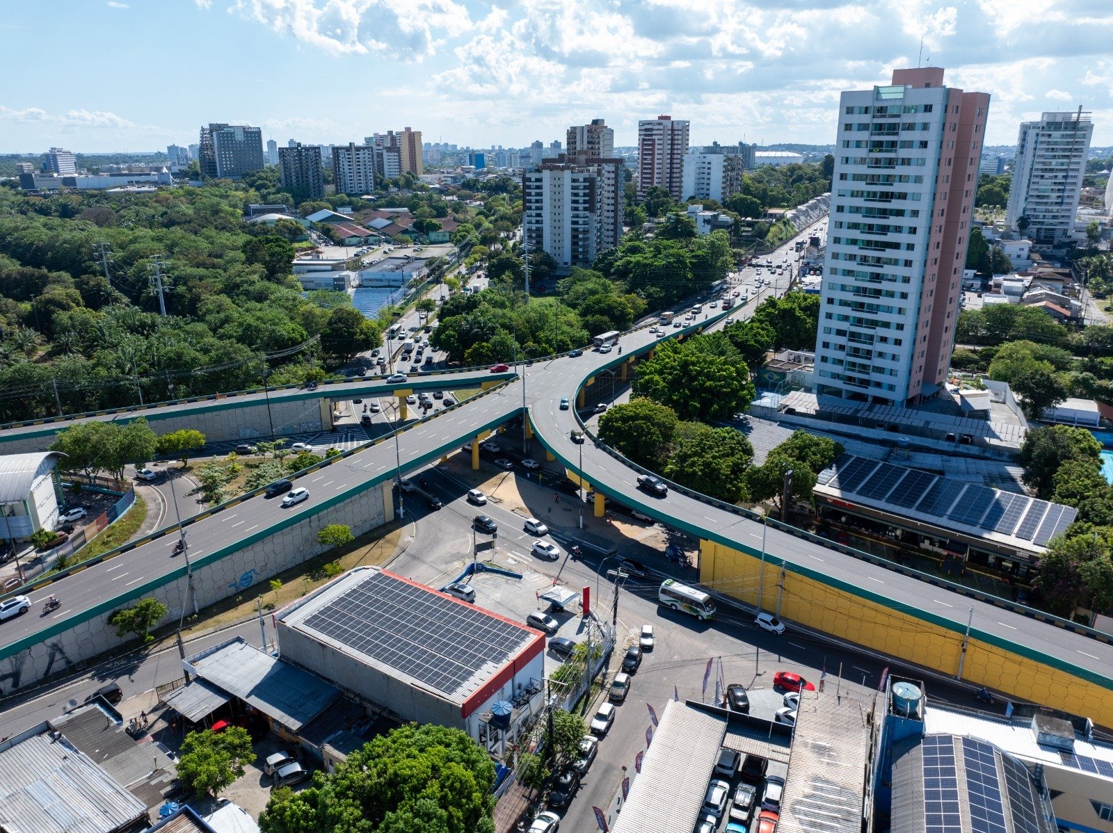 Prefeitura inicia recuperação de 10 complexos viários para reforçar segurança e mobilidade em Manaus