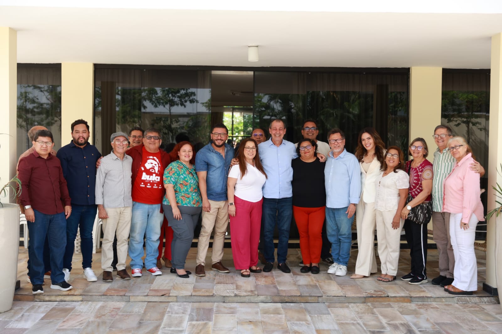Militantes do PT reafirmam apoio a Aziz em meio a racha com Braga