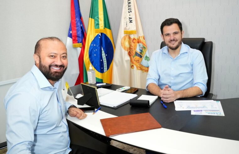 Prefeito Renato Junior anuncia que Manaus supera Rio de Janeiro e São Paulo ao registrar o melhor desempenho entre as três maiores redes municipais de ensino do Brasil
